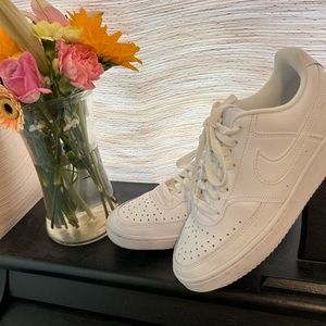 Nike Court Vision Sneaker